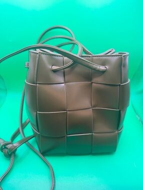 Anthropologie Woven Vegan Leather Bucket Bag Green